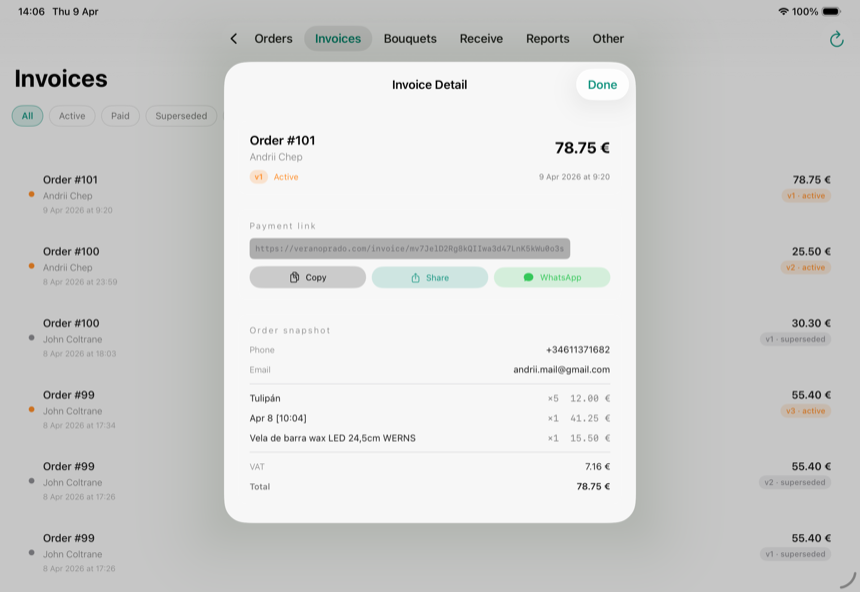 Detalle de una factura en el iPad con el IVA calculado y el enlace de pago